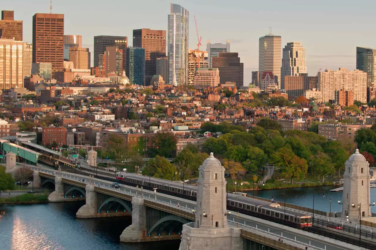 This City Just Ranked No. 1 for Public Transit—and No, It's Not New York City