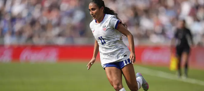 Alyssa Thompson joins Chelsea in latest big money move in women's soccer