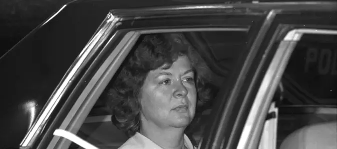 Sara Jane Moore, who tried to assassinate President Gerald Ford in 1975, dies at 95