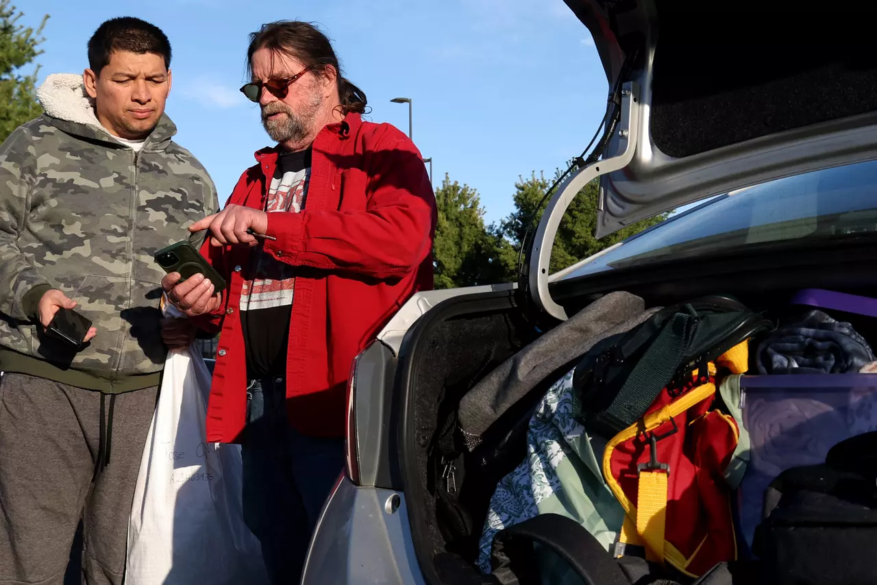 ICE releases some immigrants without a way back home. These volunteers are waiting to help