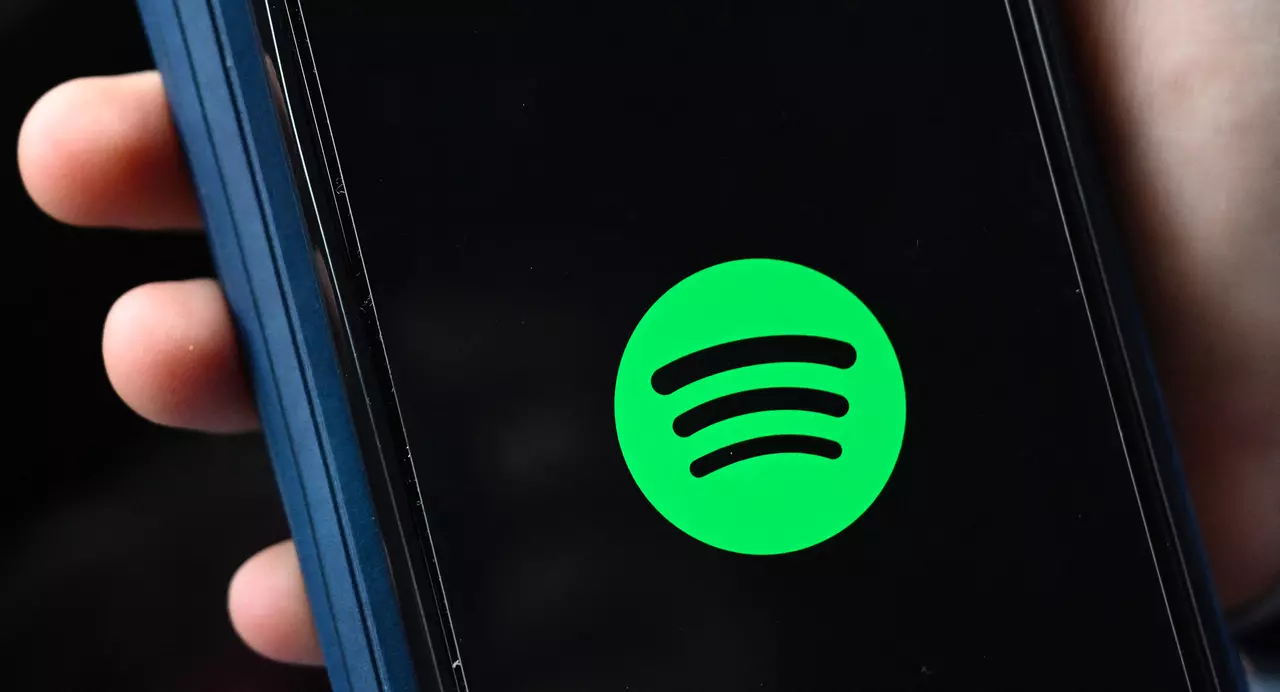 Spotify accused of using new streaming policy to reduce indie artist's royalties