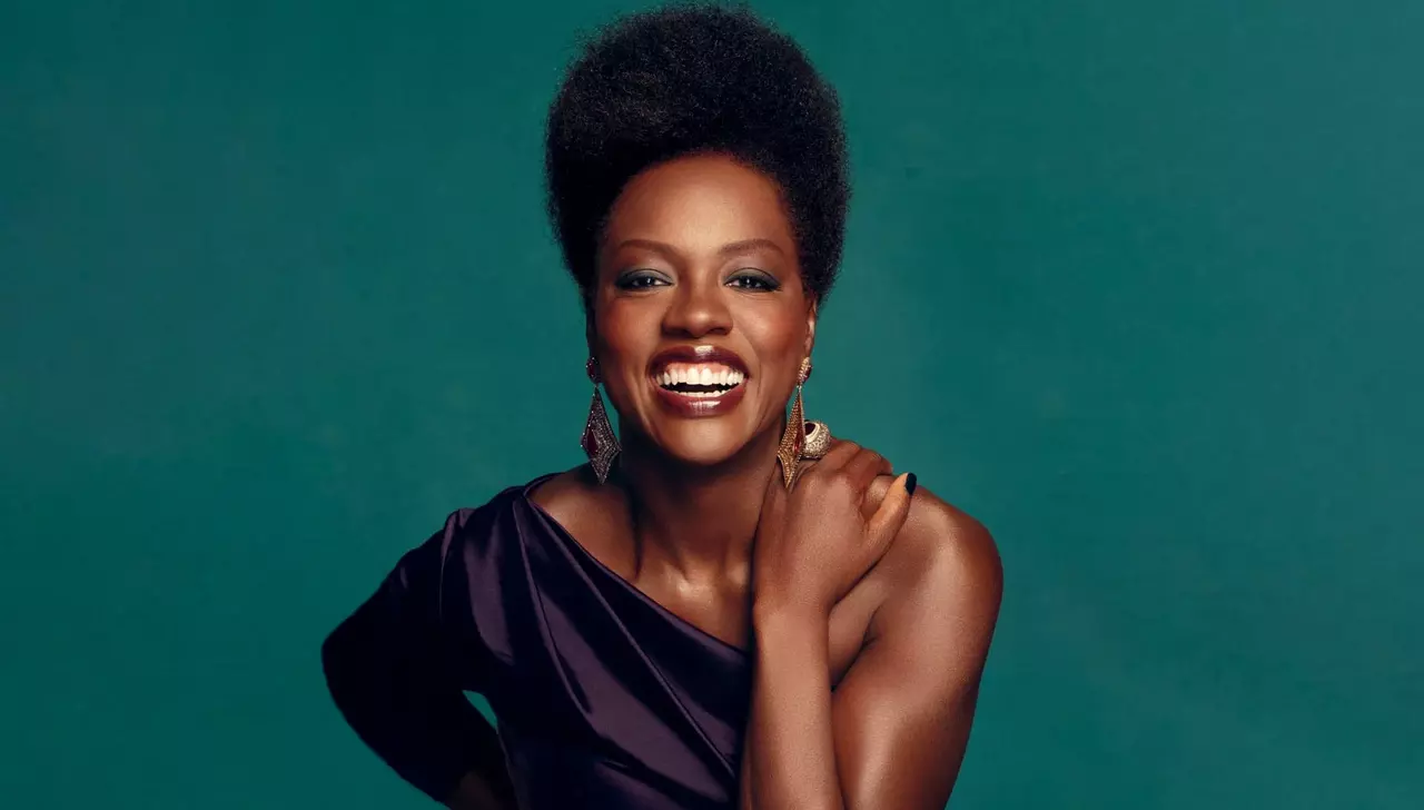 Award Winning Viola Davis Stuns in Glamour Shots