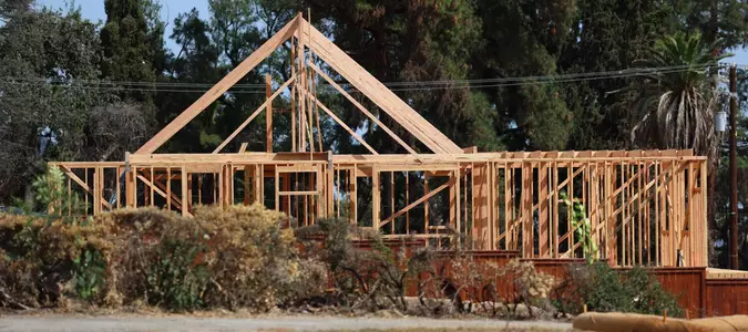 Steve Lopez: The immigration raids are crushing LA's fire recovery and California's economy