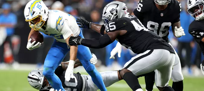 Justin Herbert picks apart the Raiders as Chargers improve to 2-0