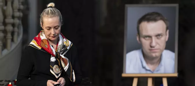 La viuda de Alexei Navalny afirma que análisis de laboratorio muestran que su esposo fue envenenado