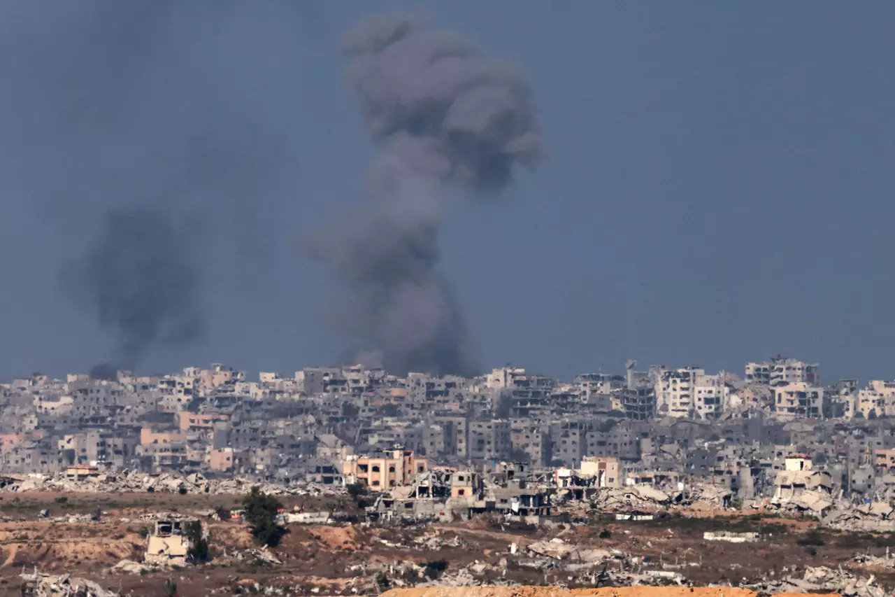 Israel begins ground offensive in Gaza City with thousands of troops