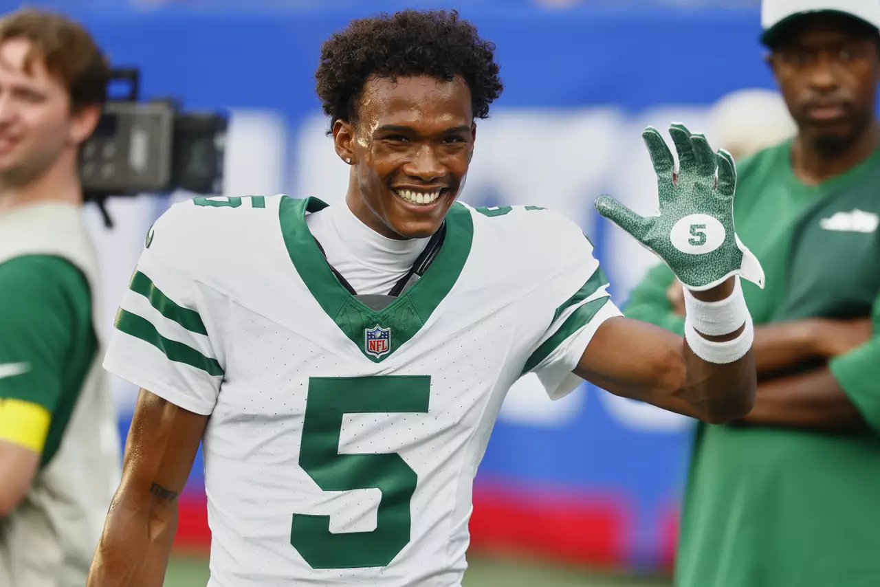 Jets' Garrett Wilson says he learned a lot from Aaron Rodgers, but they haven't talked since he left