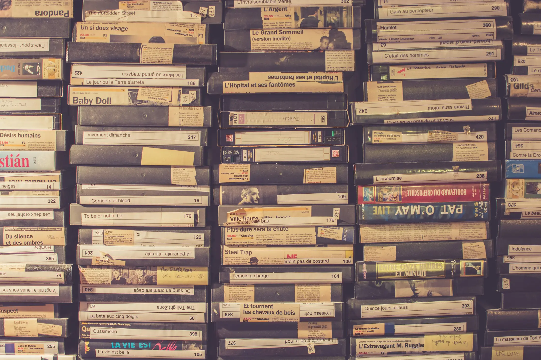 6 Things You Should Declutter When You Retire