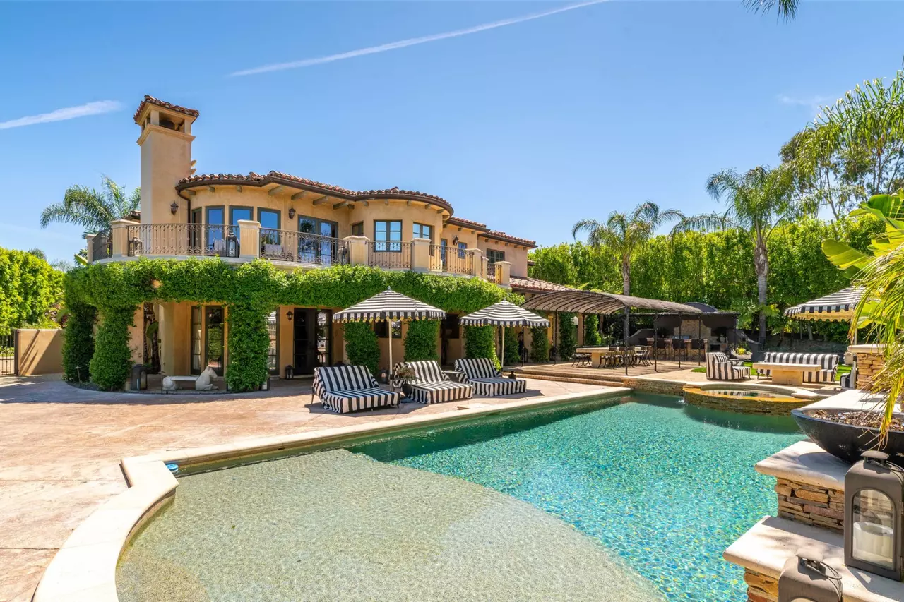 Kaley Cuoco Sells $4 Million Home Formerly Owned by Khloe Kardashian