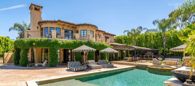 Kaley Cuoco Sells $4 Million Home Formerly Owned by Khloe Kardashian