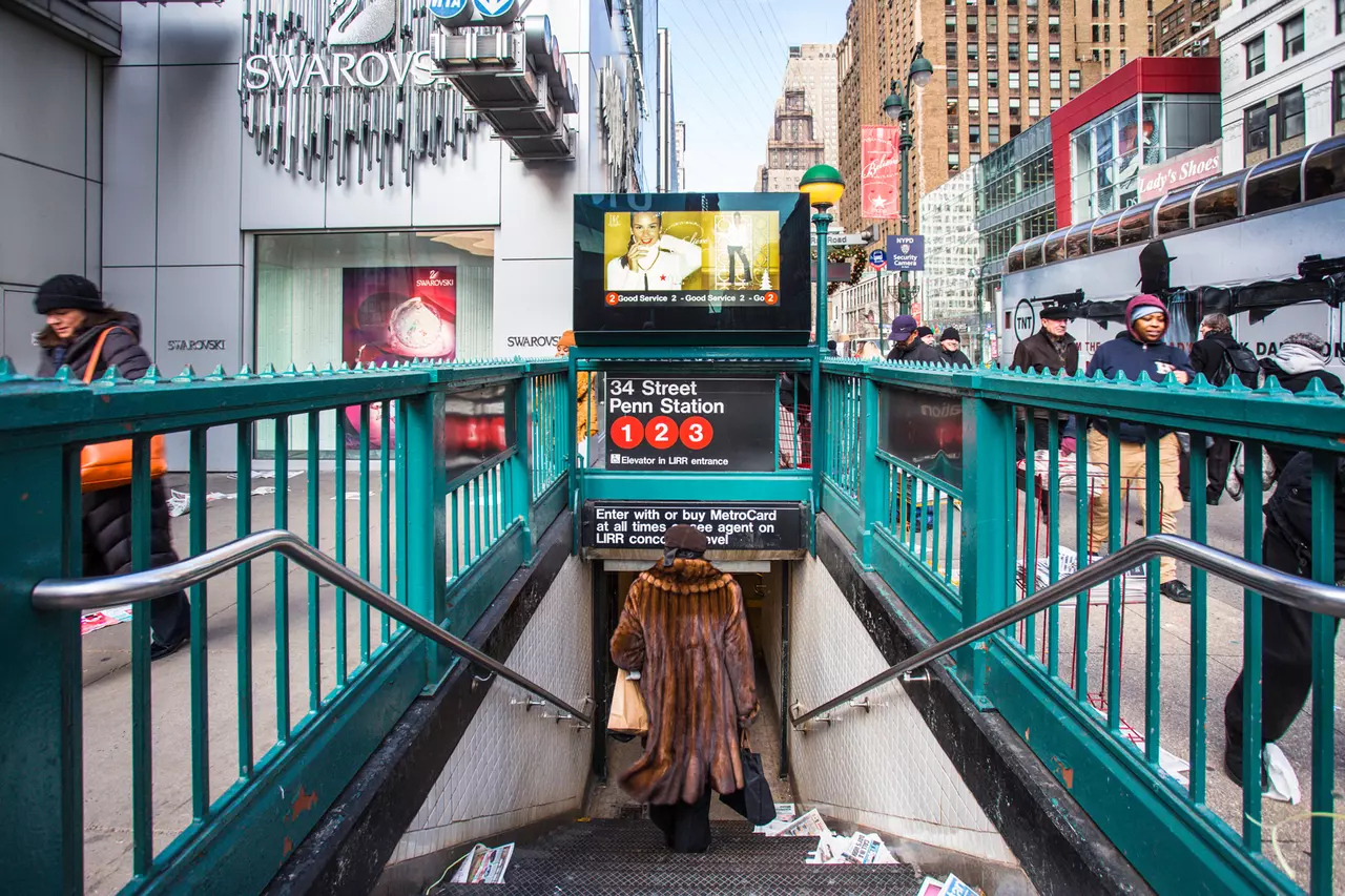 Newborn baby abandoned on rush hour subway platform in Manhattan Penn Station