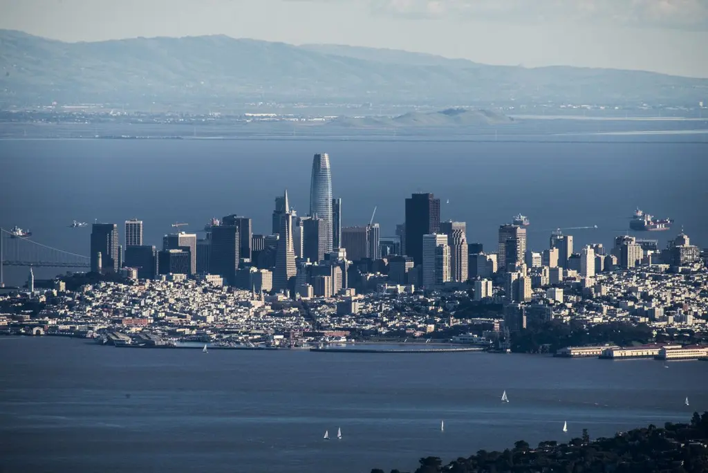 San Francisco Bay Area rattled by magnitude 3.8 earthquake